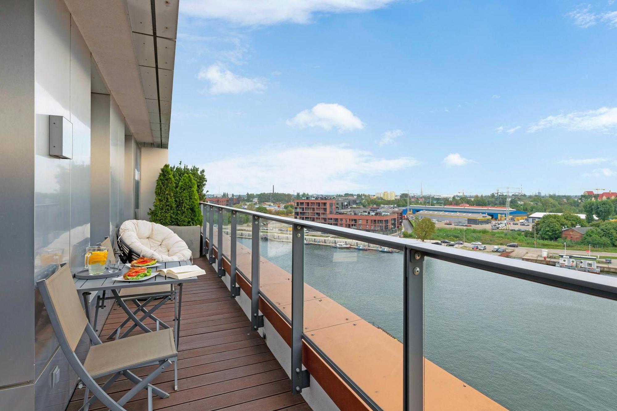 Brabank Riverside By Downtown Apartments Gdansk Luaran gambar